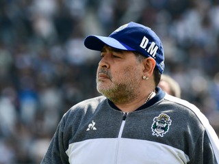 Maradona skončil tri dni po oslave 60-tky v nemocnici