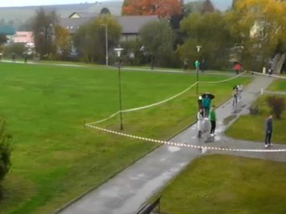 Celoplošné testovanie: Na čakanie v dlhých radoch si táto obec našla efektívne riešenie