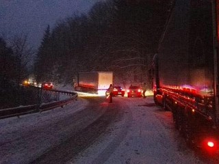 Polícia varuje pred orkánom, Čertovicu už zatvorili
