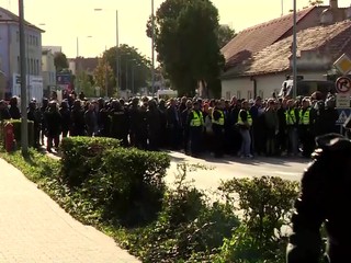 Zápas v Trnave skončil útokom na verejného činiteľa a použitím zakázanej pyrotechniky