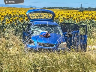 Moderné technológie v službách záchrany: Telefón na streche auta spustil tiesňové volanie
