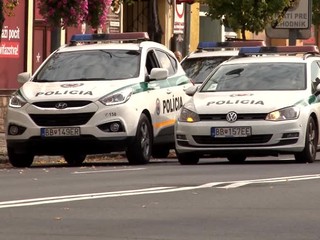 Mladík zaútočil na kamaráta pilníkom. Konflikt ukončili záchranári