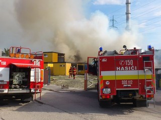 VIDEO. Obrovský oheň v Bratislave!