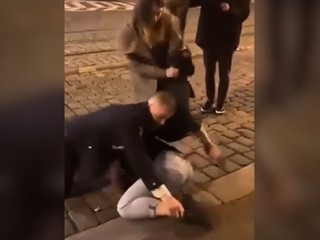 Opitý policajt s partnerkou napadol len 19-ročné dievča. Za vlasy ju ťahal niekoľko metrov