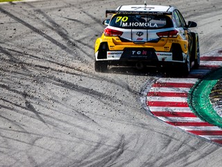 JOJ ŠPORT LIVE: Maťo Homola zakončil sezónu TCR Europe 2021 v Barcelone na 7. mieste