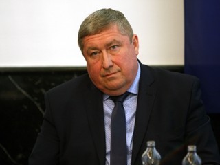 Dušan Kováčik je vinný. Robert Fico zablahoželal novinárom za špinavú robotu