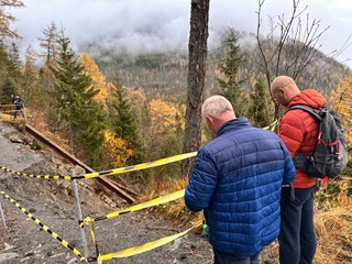 Zosuv turistického chodníka v Tatrách: Primátor vyhlásil mimoriadnu situáciu