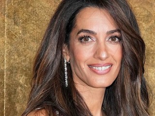 5 módnych fígľov podľa Amal Clooney: Takto budete vyzerať štýlovo aj po štyridsiatke