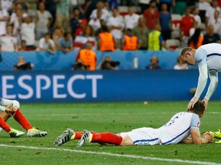 Trénerom Anglicka cudzinec? Carragher preferuje Klinsmanna