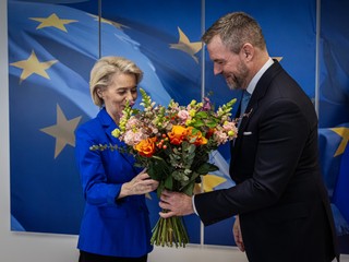 Pellegrini verí, že europoslanci za Hlas a Smer nebudú v EP "bez výtlaku"