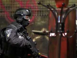 Policajti preverili svoju akcieschopnosť pred majstrovstvami sveta. Ani kukláči nevedeli, že ide o cvičenie