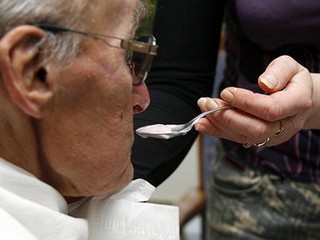 Minister Richter NAŽIVO o vysielaní pracovníkov a opatrovateliek do zahraničia