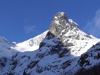 Februárové počasie v horách prekvapilo: Niekde bez snehu, inde je ho až príliš veľa