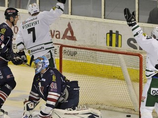 Zimný štadión v Ružinove vypískal Slovan