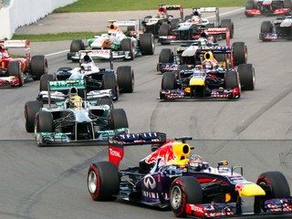 F1: Vettel predĺžil zmluvu s Red Bullom do roku 2015