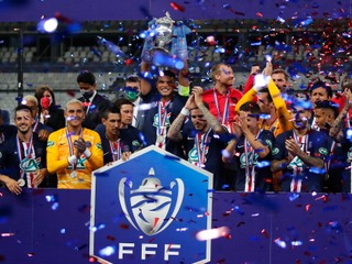 Mbappého skaličil a začala mela.  PSG s rekordom