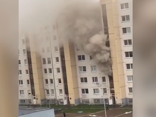 V Topoľčanoch horel bytový dom, evidujú viacero zranených