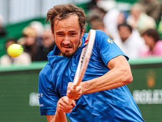 Obrovský ŠOK v Monte Carle. MEDVEDEV schytal dvakrát kanára!