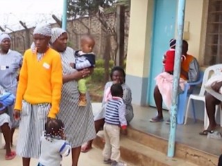 Slovenských lekárov vítali v Keni ako celebrity. Kardiochirurgovia tam operujú chudobných pacientov