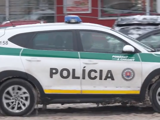 Študent mal zaútočiť na učiteľku. Konflikt súvisí s užívaním ľahkých drog