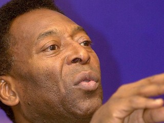 Pelé oslávi 70. narodeniny. Bude oslava?
