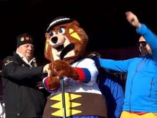 Predstavili maskota majstrovstiev sveta. Toto je medveď Macejko