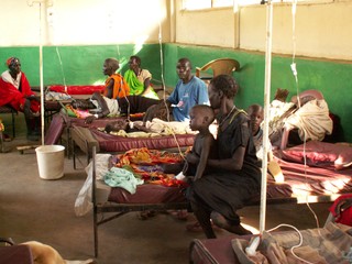 Pri dronovom útoku na vojenskú nemocnicu zomrelo sedem ľudí