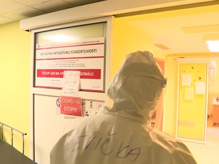 Lekárka z prvej línie: Fotky z dovoleniek na sociálnych sieťach sú pľuvancom do našej tváre