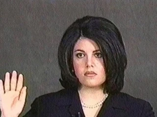 Takto dnes vyzerá Monica Lewinsky, známa zo škandálu s Clintonom