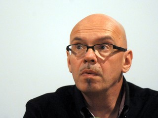 Český minister kultúry Oto Klempíř mal cestou do práce nehodu, je v nemocnici