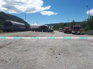 Na železničnej stanici v Rožňave vybuchla cisterna