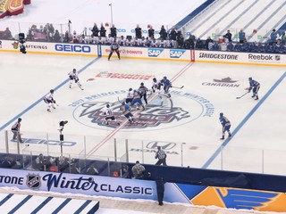 Vo Winter Classic triumf St. Louis nad Chicagom bez Hossu