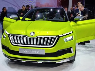 Na autosalóne v Ženeve predstavili novinku