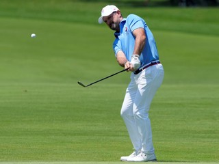 Získal striebro na olympiáde. Viac ako jeho úspech ľudia riešia jeho tetovanie. Aký je skutočný význam?