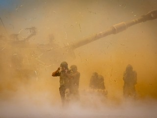 FOTO: Situácia medzi Izraelom a Palestínou sa vyostruje. Izrael zaútočil na dom lídra Hamas