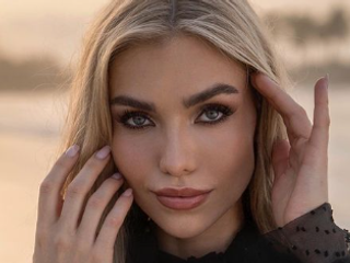 Daniela Vojtasová ukázala fotku z detstva: Odpadnete, aké bola rozkošné dievčatko!