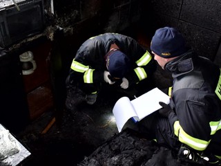 Detektívi ohňa: Ako sa rodia experti, ktorí odhalia príčinu požiaru