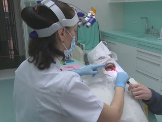 Prevencia u zubára šetrí bolesť aj stovky eur. Poisťovne k tomu pridávajú benefity