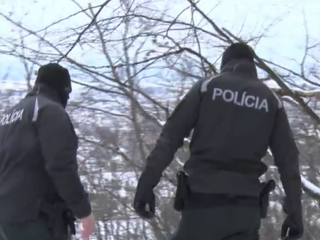 Chcel peknú fotku, zachraňovať ho museli policajti