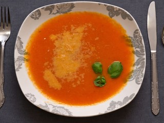 Paradajková polievka