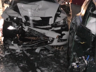 Po zrážke v nemocnici skončila tehotná žena. Nehodu pravdepodobne zapríčinilo počasie