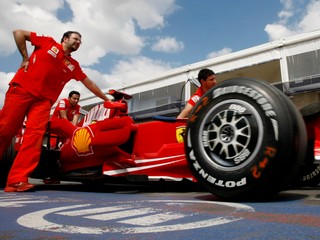 Dve riešenia, ako v tomto ročníku uskutočniť plnohodnotný seriál F1