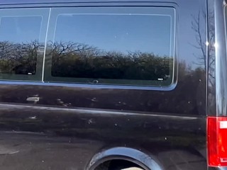 Primátora Nových Zámkov odviezla NAKA na výsluch. Okrem funkcie primátora je aj v predstavenstve vodárenskej spoločnosti