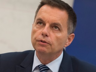 Súdny proces s Petrom Kažimírom pokračuje čítaním listín