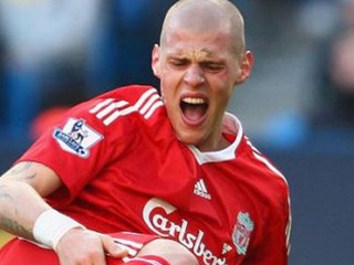 V Carling Cup-e Škrtel proti Man City, vo finále druholigista