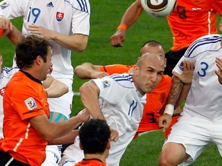 Do Holandska odleteli aj Stoch a Mucha