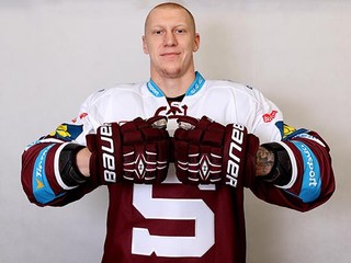 Ďalší Slovák v KHL. Čajkovský zo Sparty do Jekaterinburgu