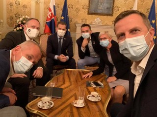 Šport má nádej. Čo vybavili u premiéra v noci poslanci?