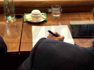 Kaliňákove čarbanice na výbore sa stali virálnymi, ovládli slovenský internet