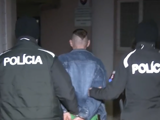 Bála sa o holý život: Partner jej pod krk priložil ostrý kuchynský nôž